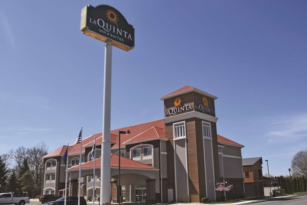 Отель La Quinta By Wyndham Чемберсберг Экстерьер фото